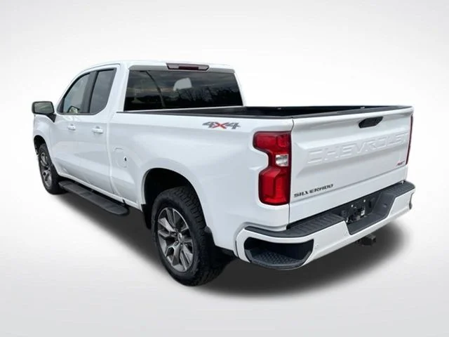 Used 2019 White Chevrolet RST image 3