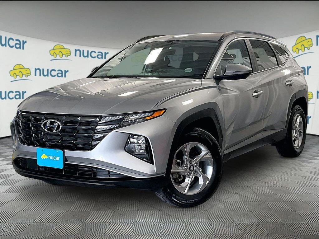 Used 2023 Silver Hyundai SEL image 3