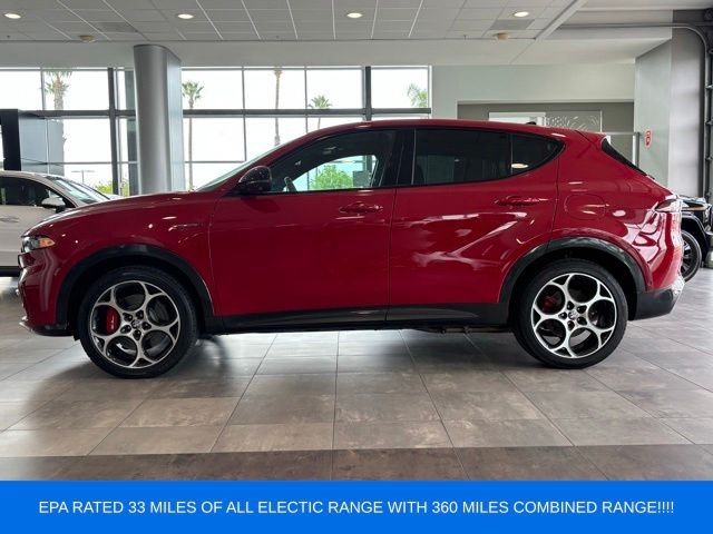 Used 2024 Red Alfa Romeo Veloce image 8