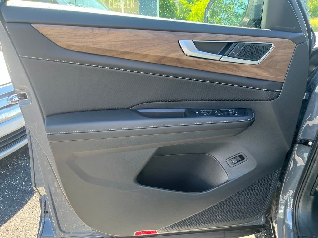 New 2026 Gray Volkswagen 2.0T SE w/Technology image 9