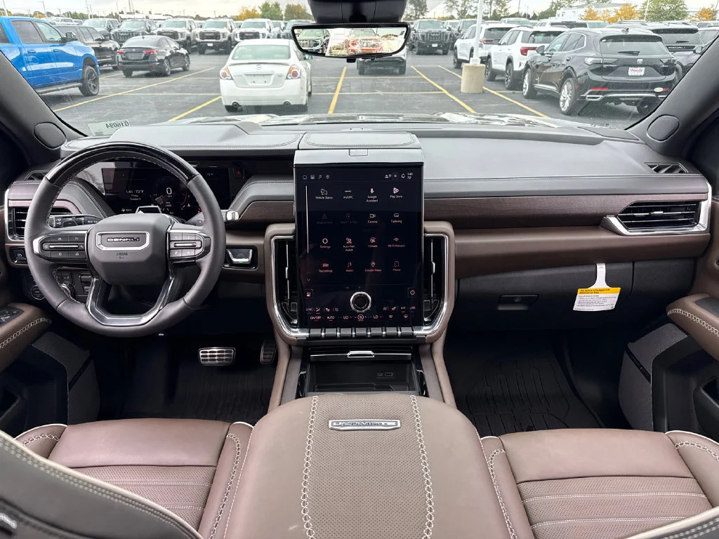 2026 GMC Yukon Denali Ultimate - Photo 30