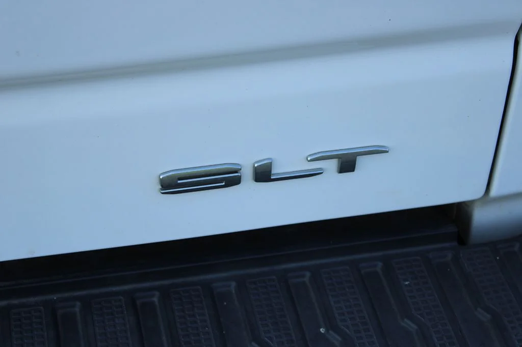 Used 2021 Summit White GMC SLT image 15