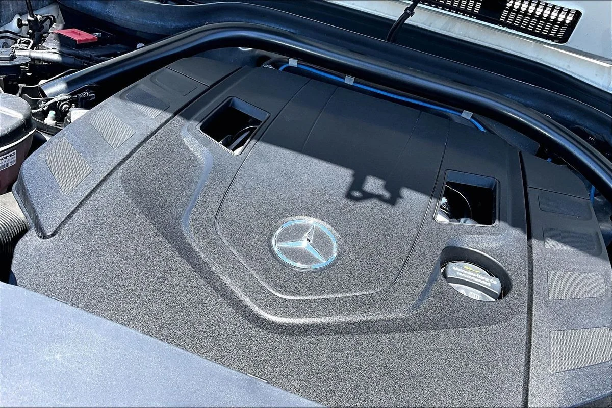 Used 2021  Mercedes-Benz SUV image 33