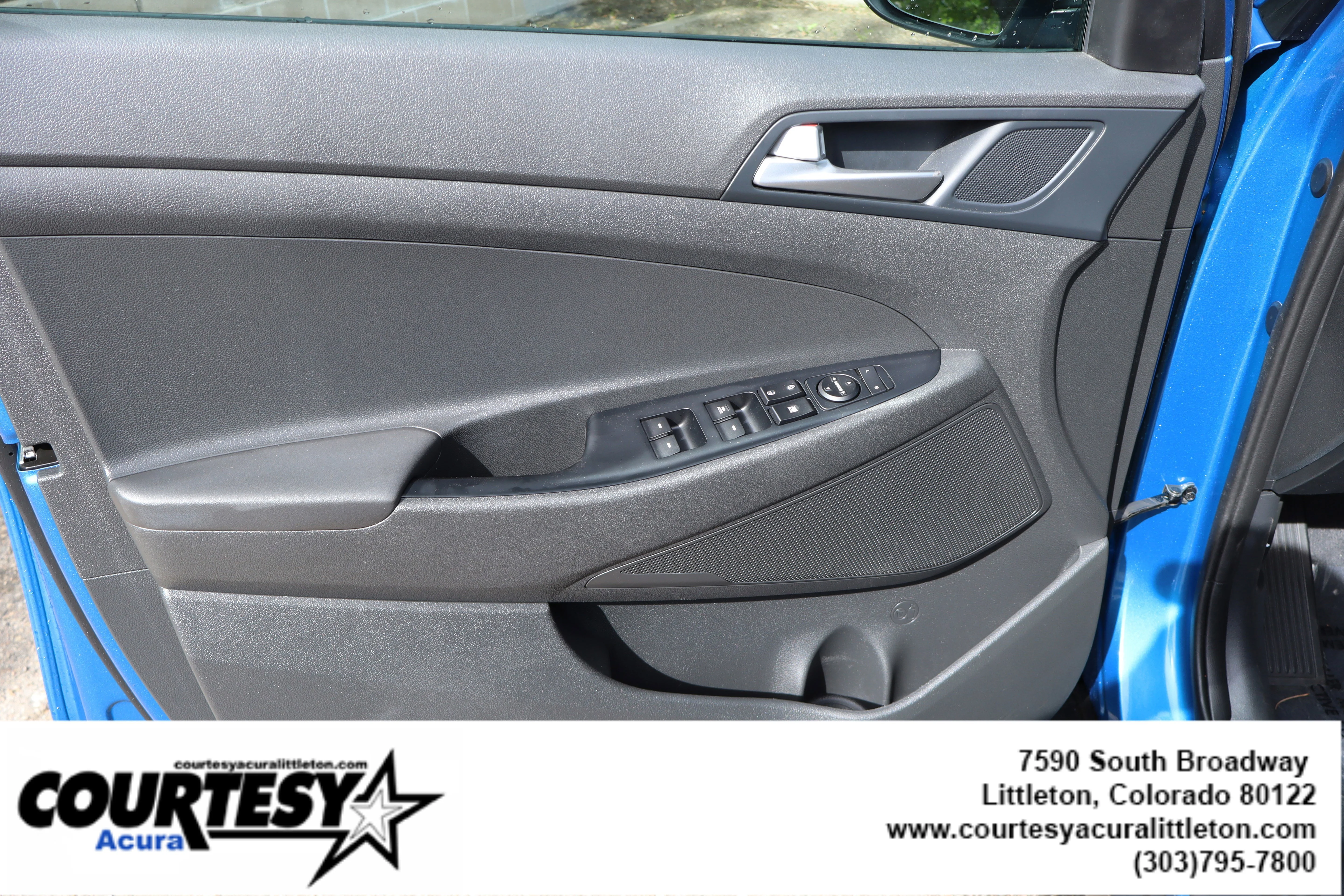 Used 2020 Aqua Blue Hyundai Value image 22