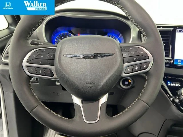 2025 Chrysler Pacifica Select - Photo 20