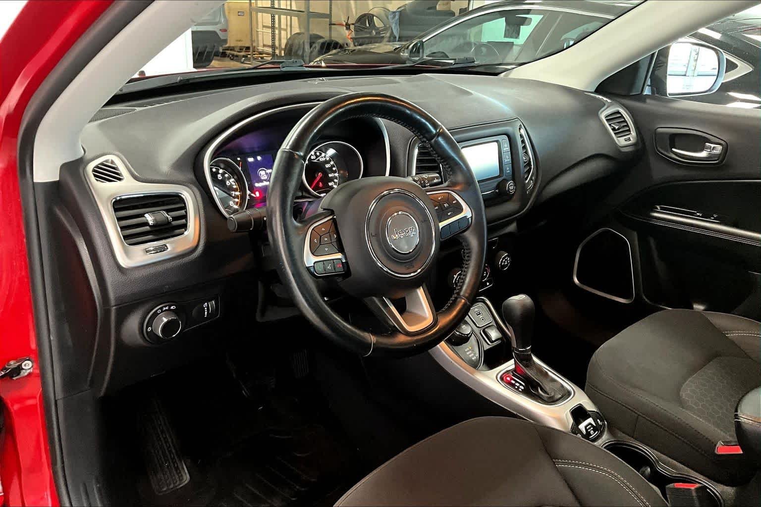 Used 2018 Jeep Compass Sport with VIN 3C4NJDAB2JT150853 for sale in Johnston, IA