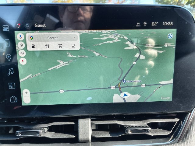 2027 Chevrolet Equinox photo 28 of 42
