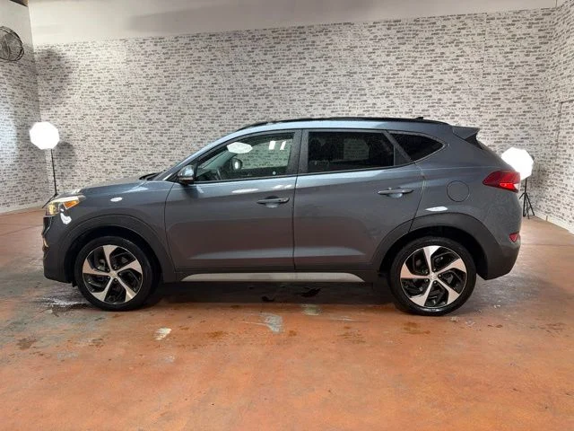 Used 2018 Coliseum Gray Hyundai Value image 4