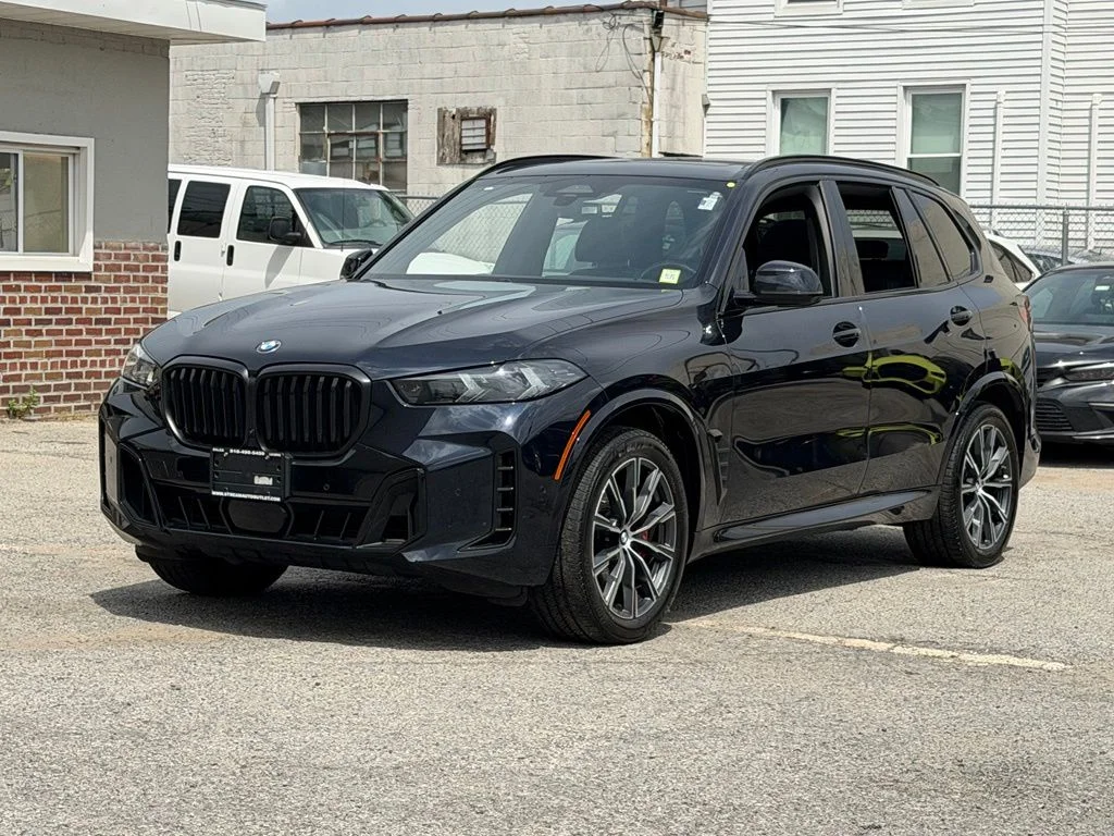 Used 2024 Black BMW xDrive40i image 3
