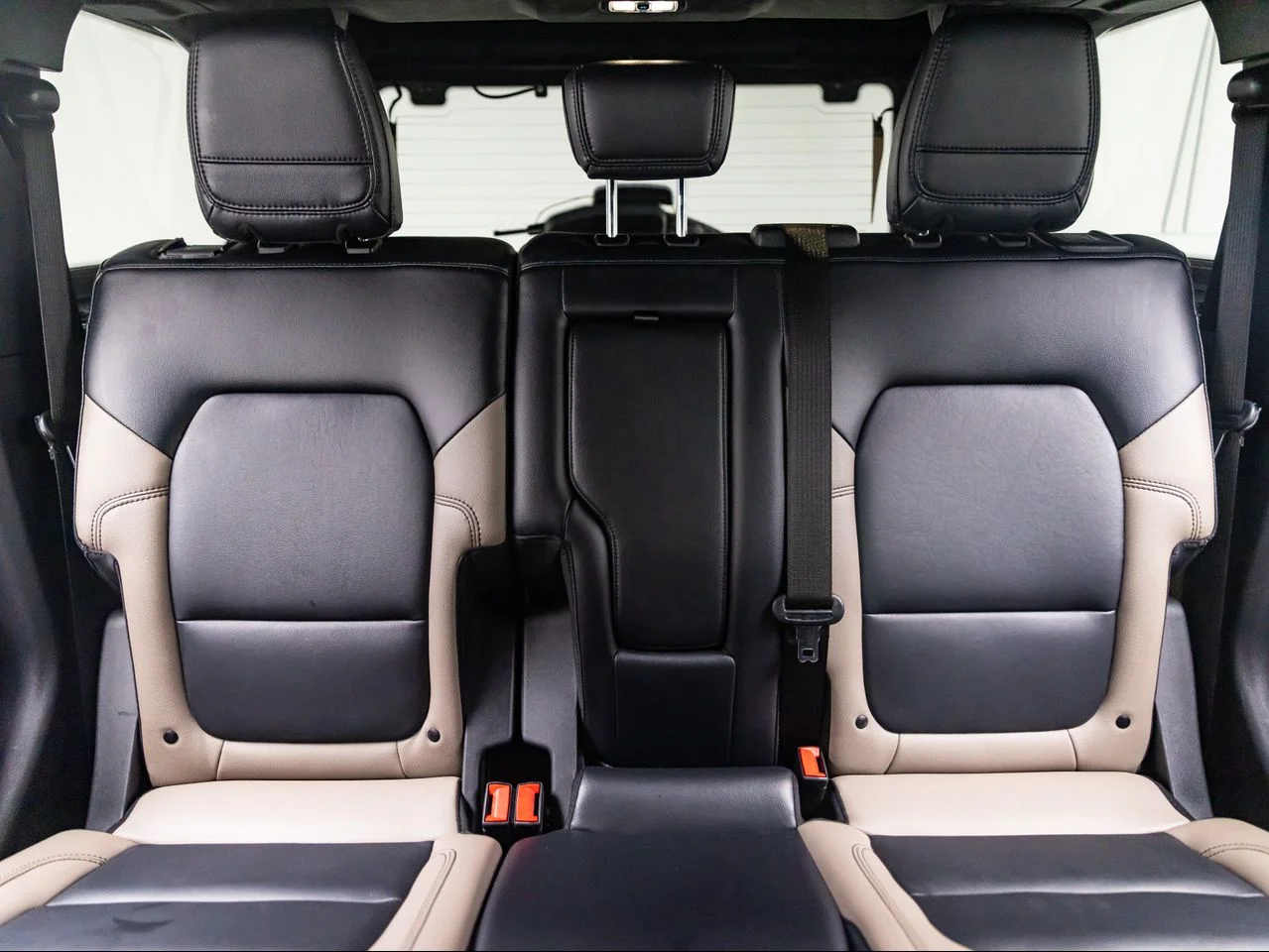 Used 2024 Cactus Gray Ford Wildtrak image 19