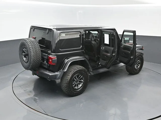 Certified Used 2025 Black Clearcoat Jeep Rubicon X image 24