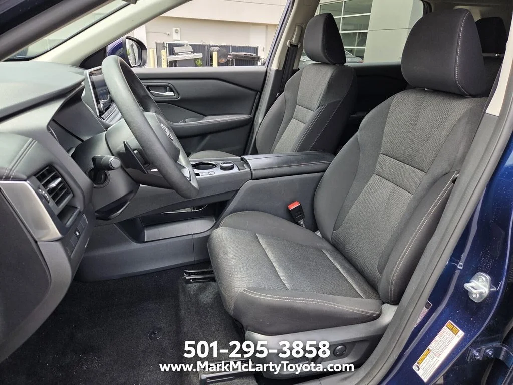 Used 2024 Blue Nissan SV image 9