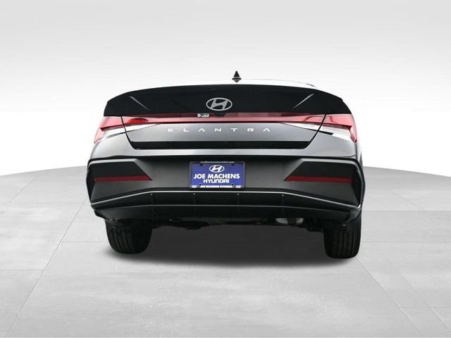 Certified Used 2026 Black Hyundai SEL Sport image 35