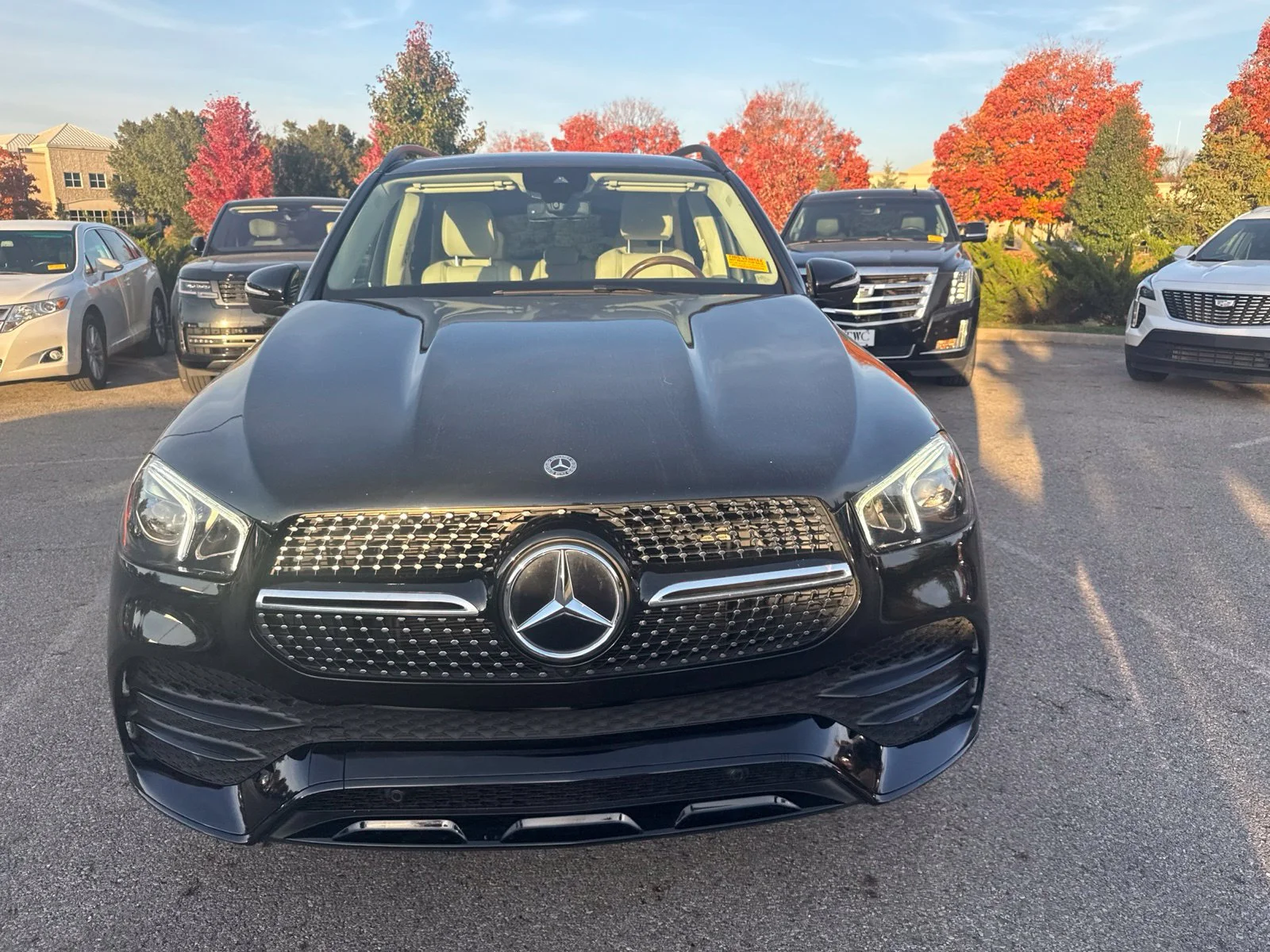 Used 2022  Mercedes-Benz  image 2