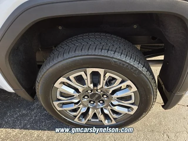 New 2026 Glacier White Tricoat GMC Denali Ultimate image 9
