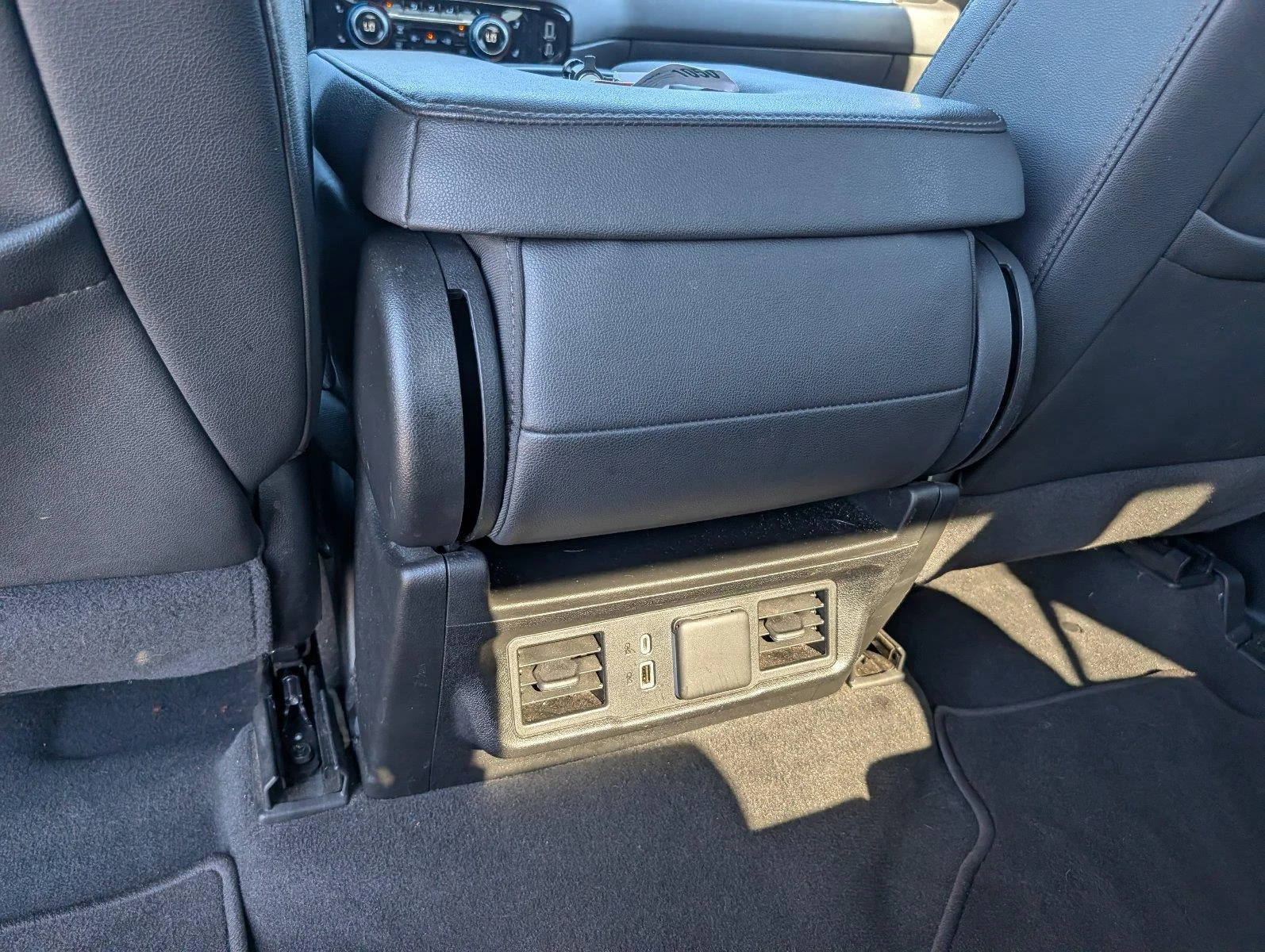Used 2025 Titanium Rush Metallic GMC SLT image 33