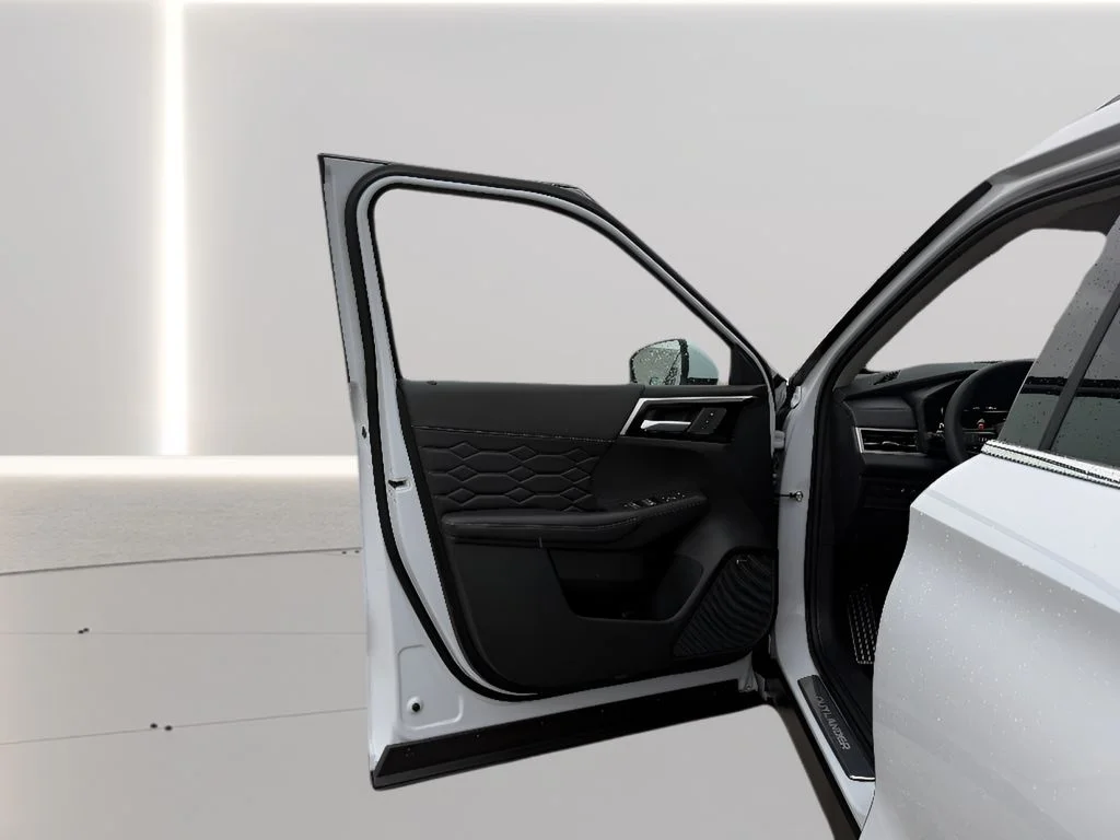 New 2026 White Mitsubishi SEL image 19