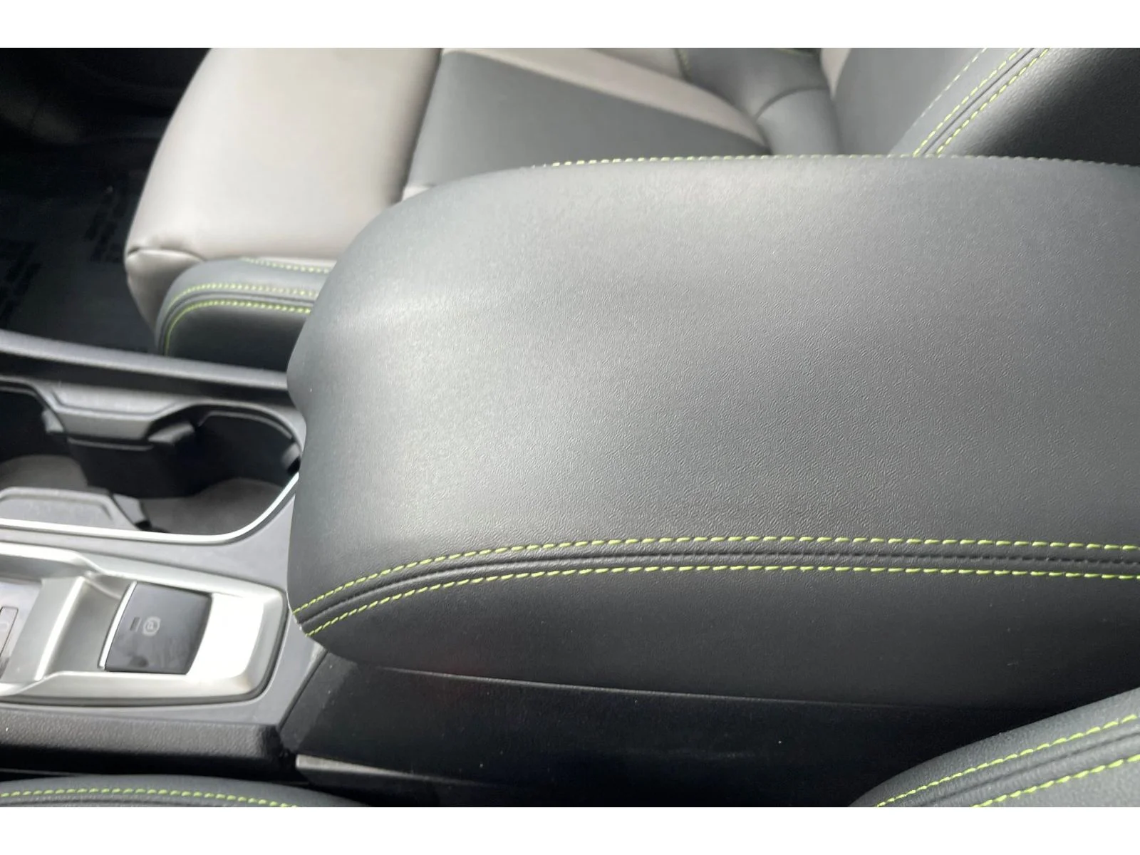 Used 2024 Magnetite Gray Metallic Subaru Onyx Edition image 30