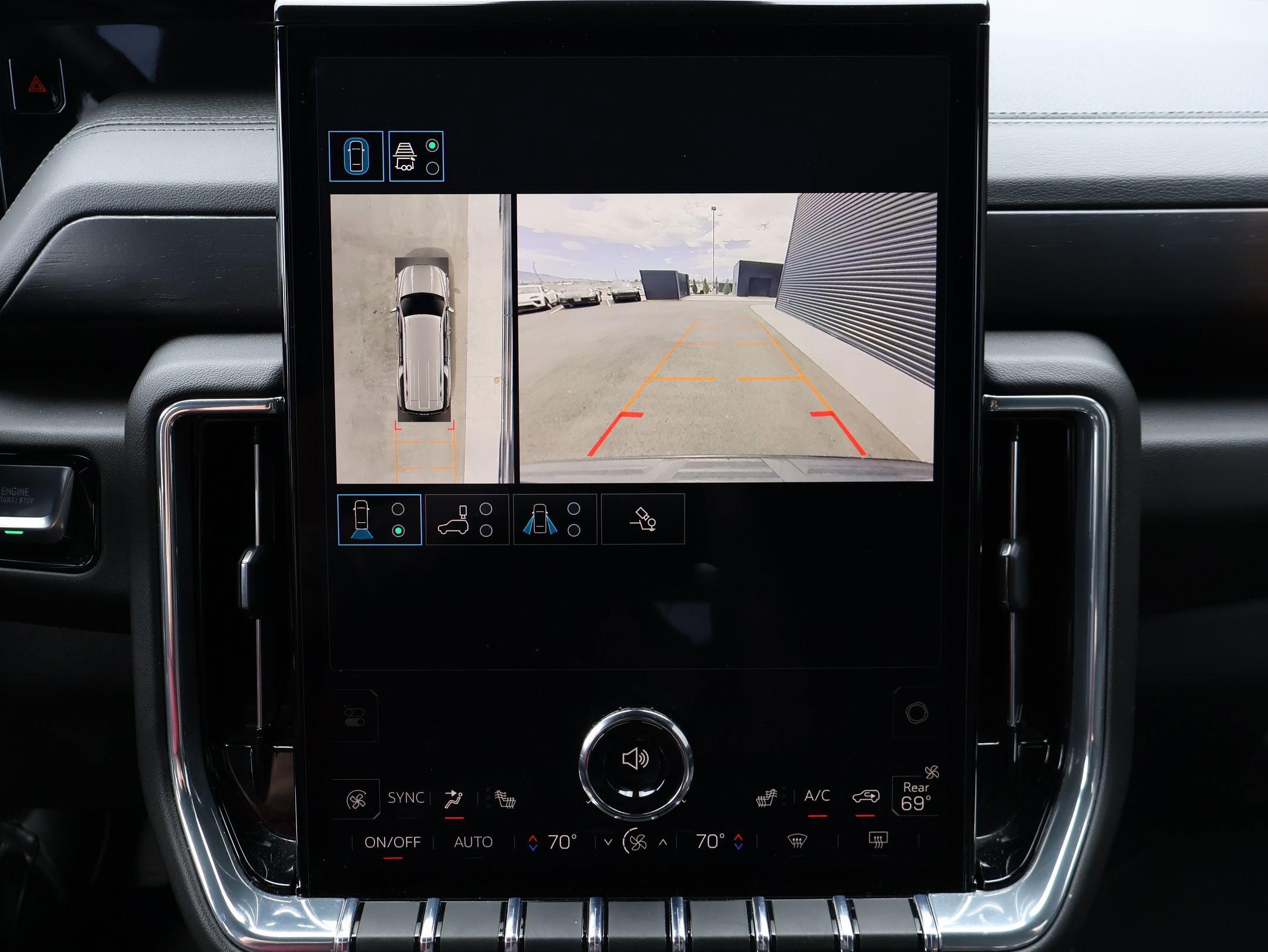 Used 2025 Onyx Black GMC Denali image 16