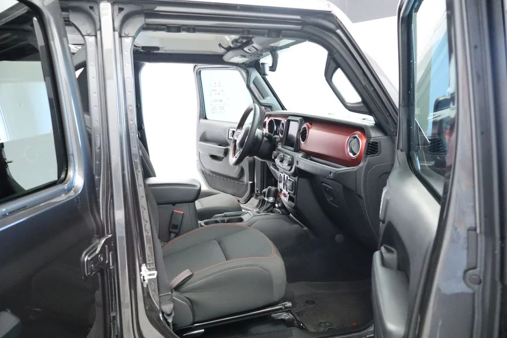 Used 2023 Gray Jeep Rubicon image 21