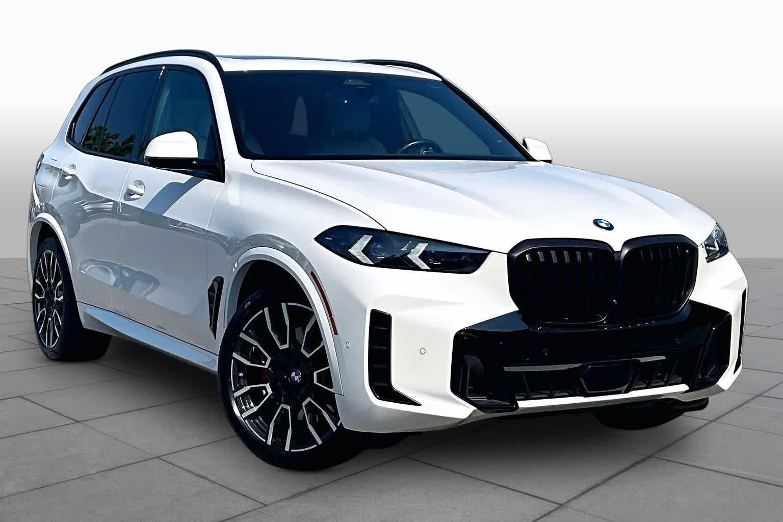 Certified Used 2024 Alpine White BMW xDrive40i image 2