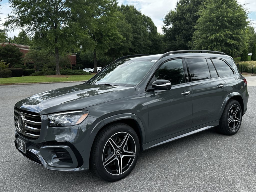 New 2026 MANUFAKTUR Silicon Grey Mercedes-Benz GLS 450 image 42