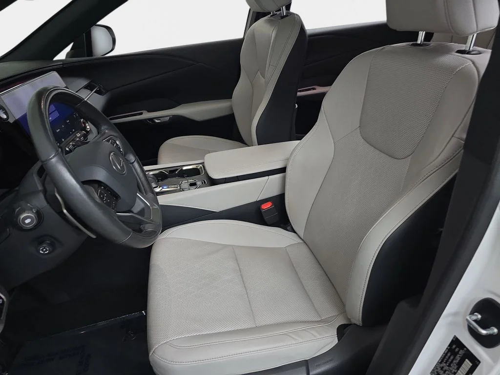 Certified Used 2023 White Lexus 350 Premium Plus image 18
