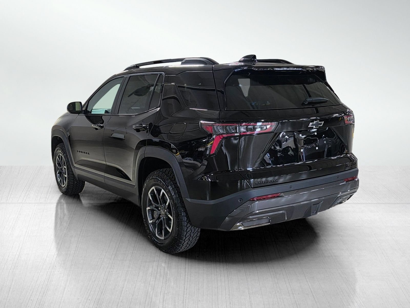 New 2027 Mosaic Black Metallic Chevrolet ACTIV image 5