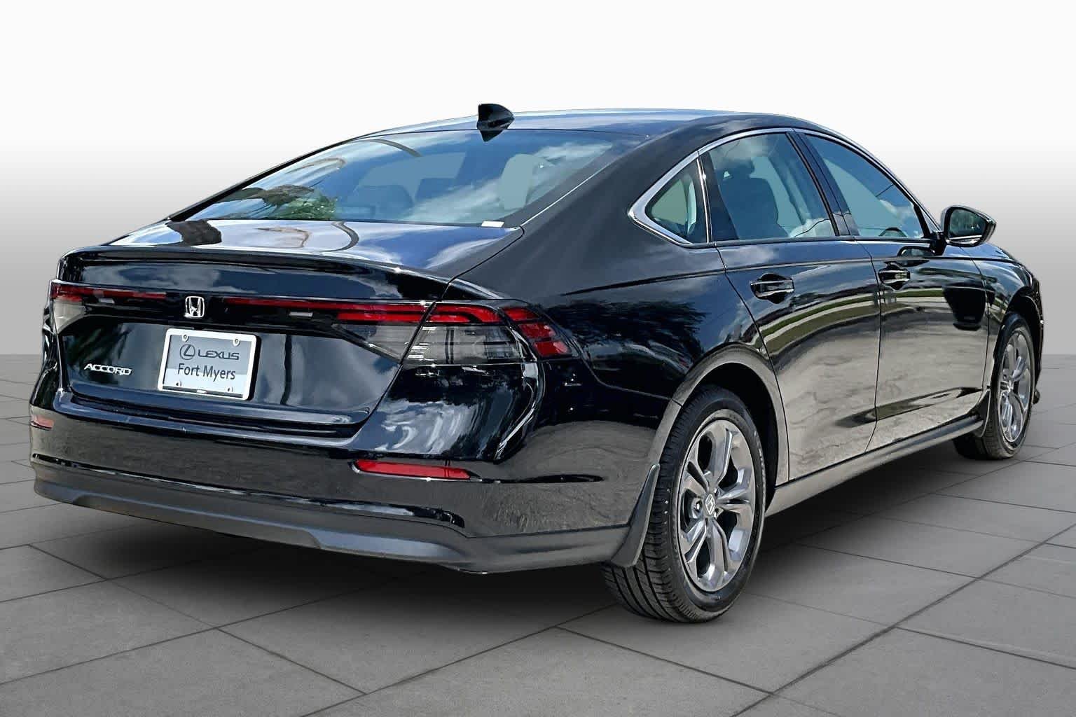 Used 2024 Crystal Black Pearl Honda EX image 13