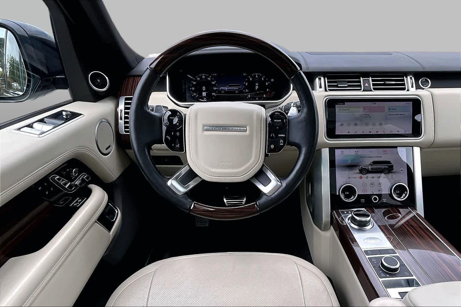 Used 2020 Santorini Black Metallic Land Rover Autobiography image 6