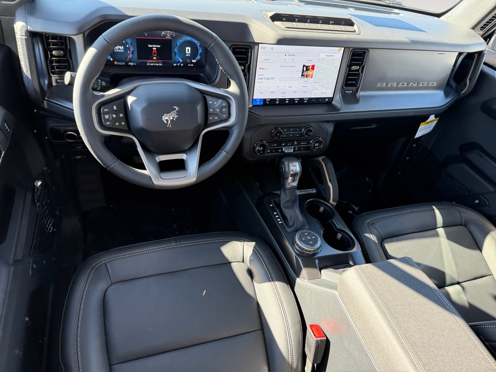 New 2026 Oxford White Ford Badlands® image 15
