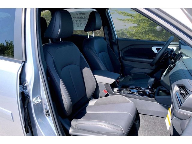 New 2026 ICE SILVER METALLIC Subaru Touring image 11