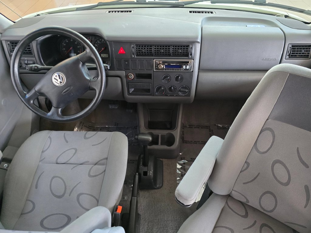 Used 2001  Volkswagen GLS image 25