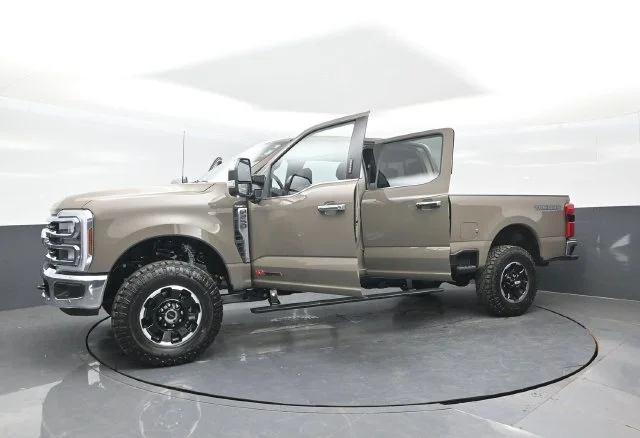 New 2027 Marsh Gray Metallic Ford F-250® King Ranch® image 35