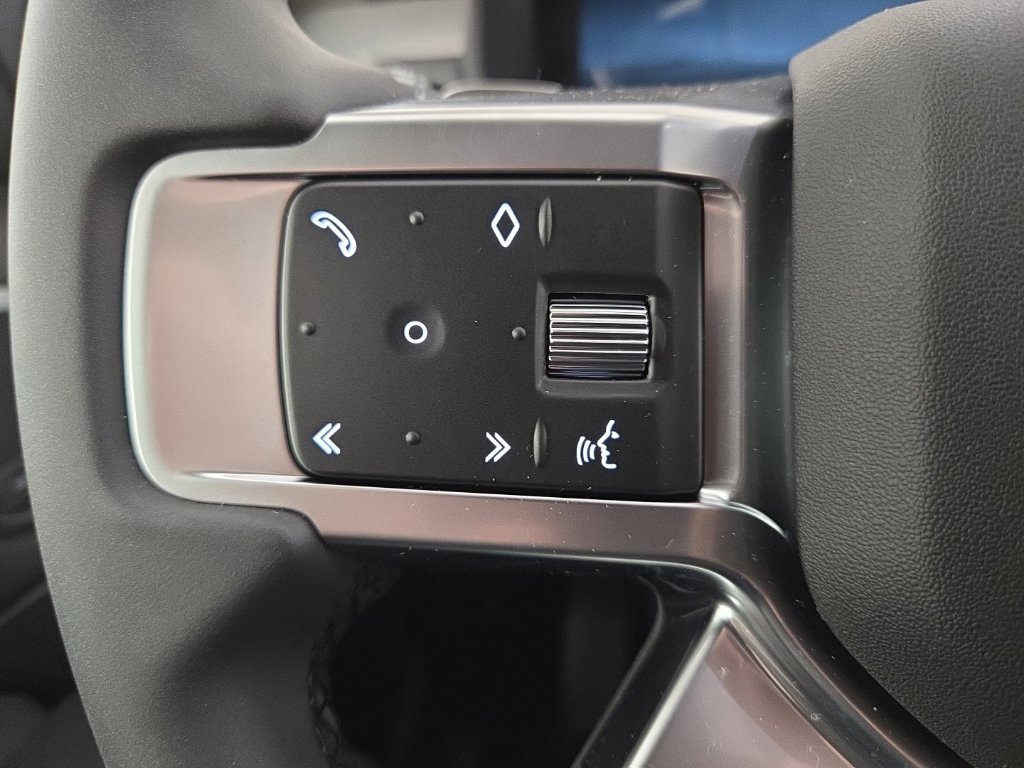 New 2026 Santorini Black Land Rover Gemini Edition image 14