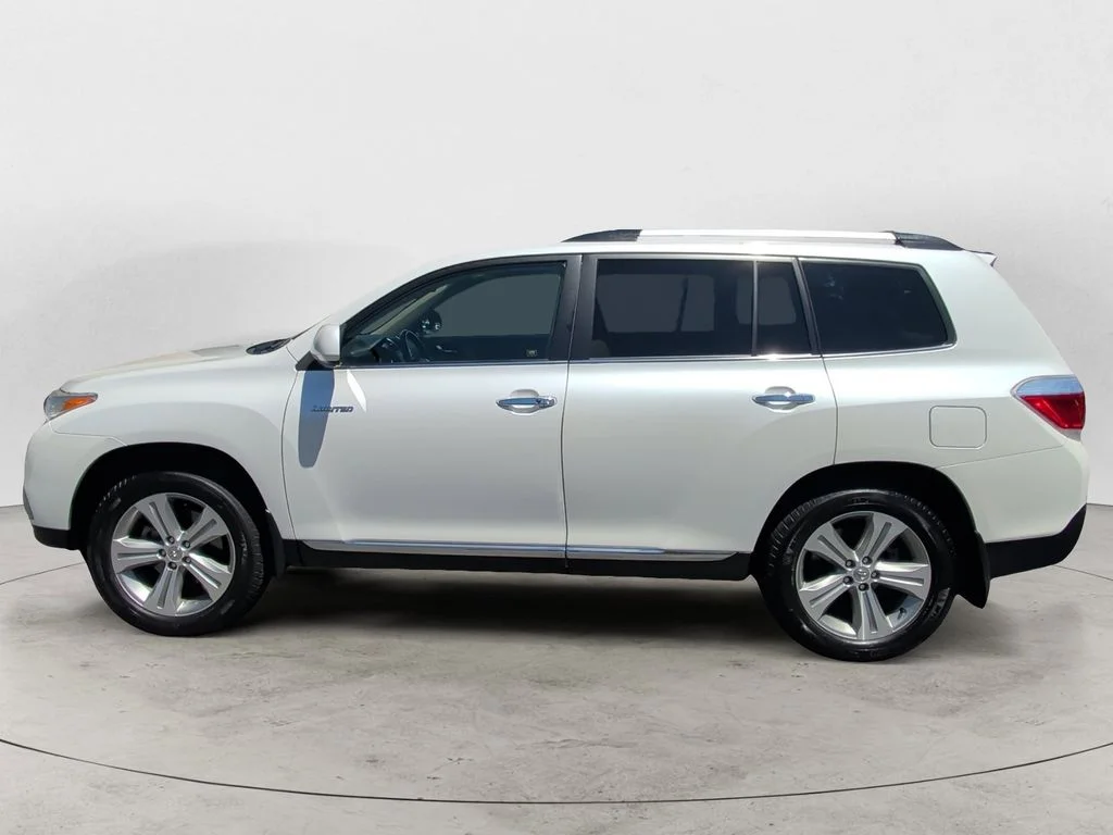 Used 2012 White Toyota Limited image 2
