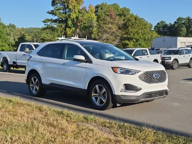 Used 2024 White Ford SEL image 15