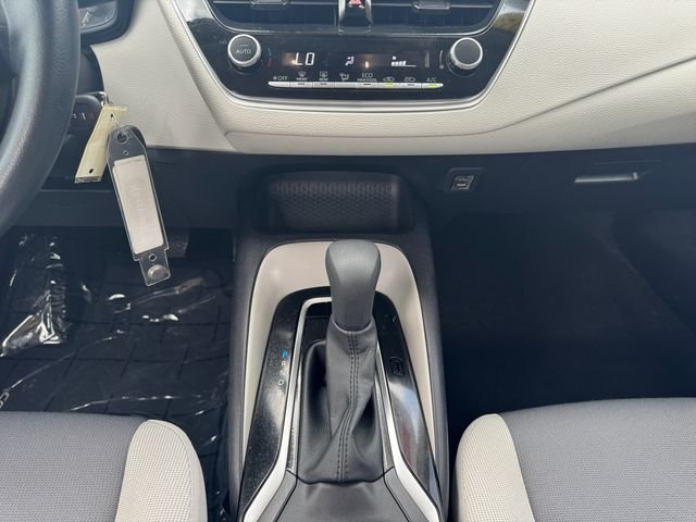Certified Used 2025 Classic Silver Metallic Toyota LE image 12