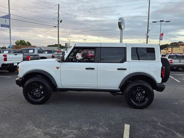 New 2026 Oxford White Ford Badlands image 4