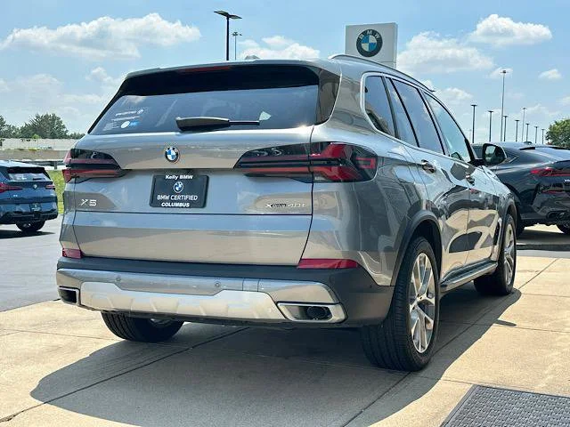 Certified Used 2025 Skyscraper Grey Metallic BMW xDrive40i image 9