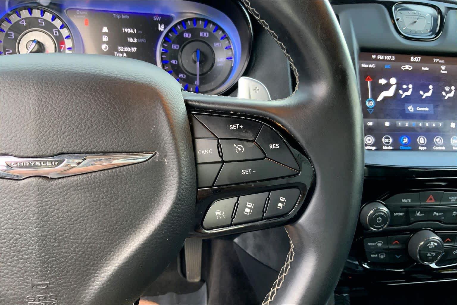 Used 2018 Bright White Clearcoat Chrysler 300S image 22