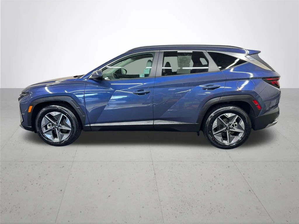 Used 2025 Blue Hyundai SEL image 3