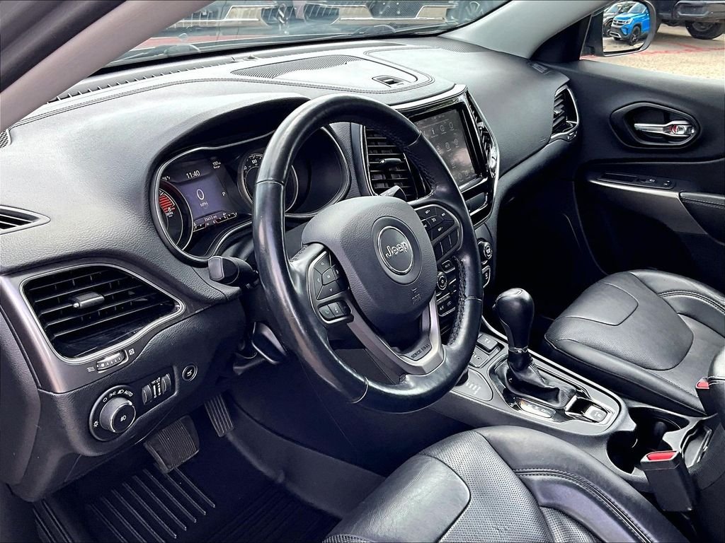 Used 2020 Gray Jeep Limited image 8