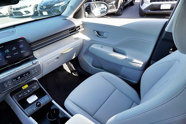New 2026 White Hyundai SEL Premium FWD image 24