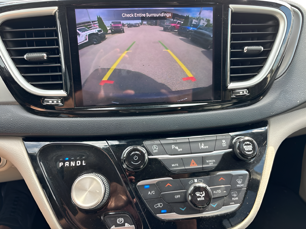 Used 2021 Gray Chrysler Touring L image 27