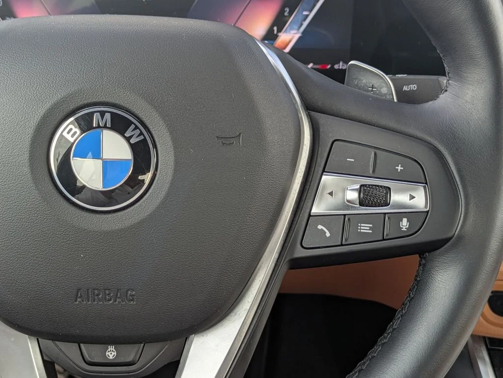 Used 2023 White BMW 330i image 18