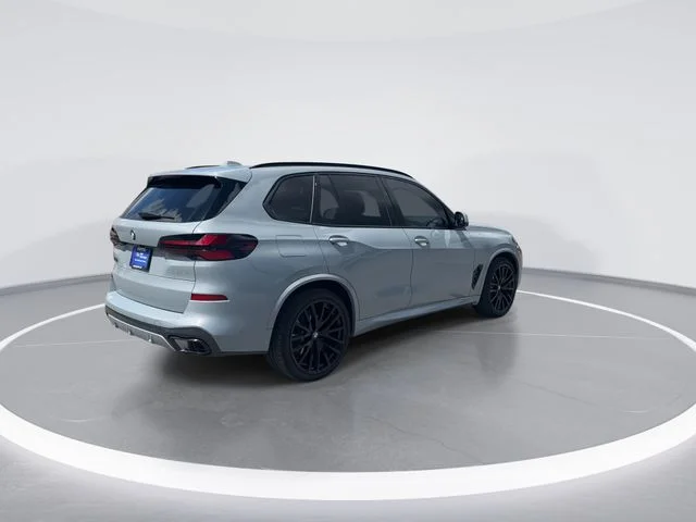Used 2025 Gray BMW sDrive40i image 7