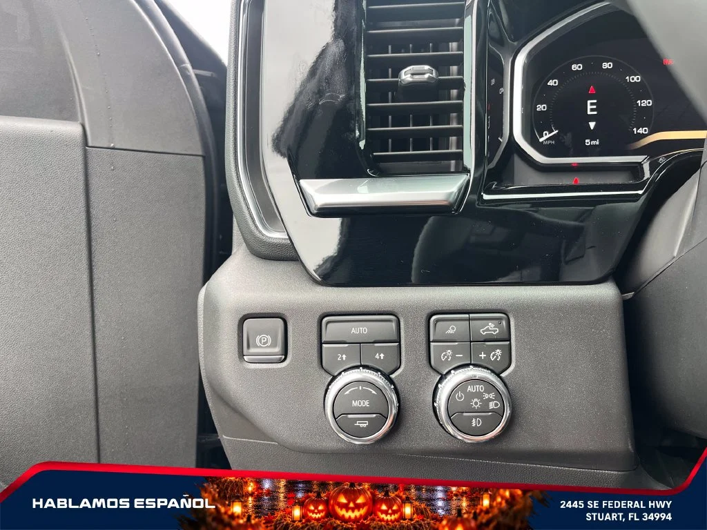 New 2026 Onyx Black GMC Elevation image 24