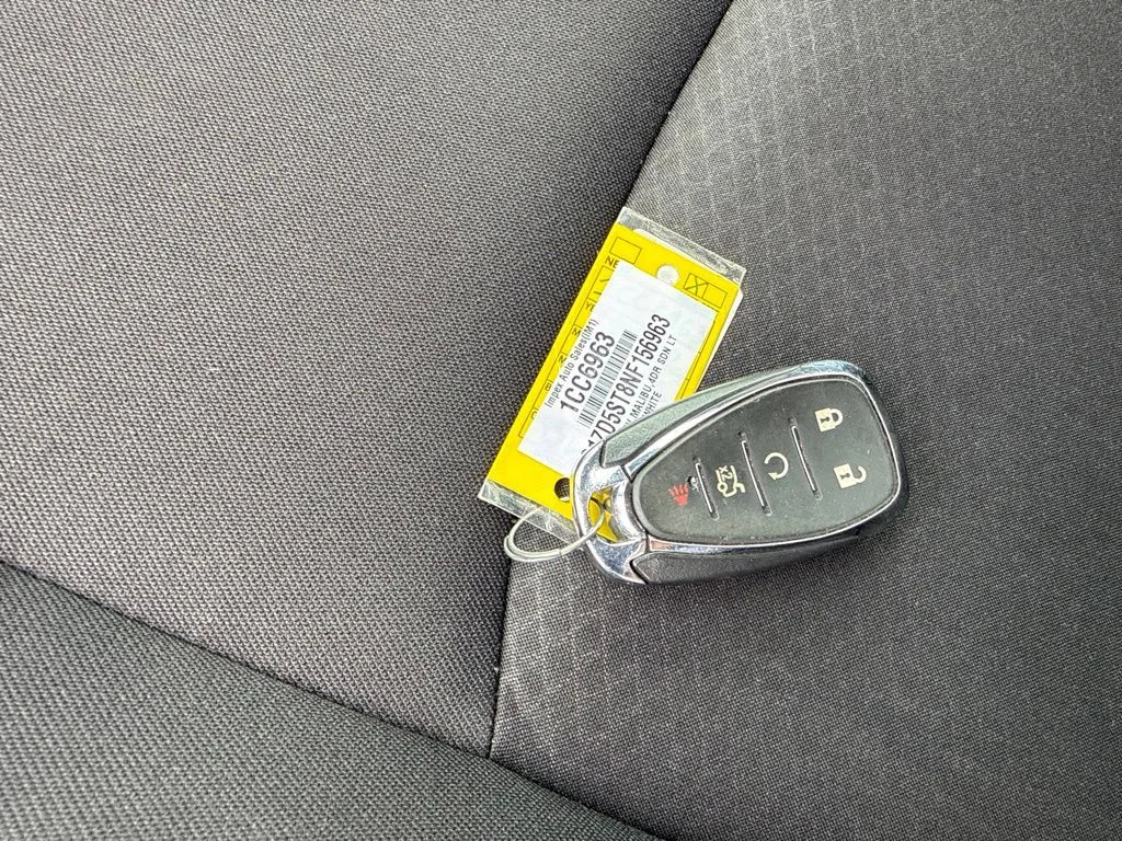 Used 2022 White Chevrolet LT image 18