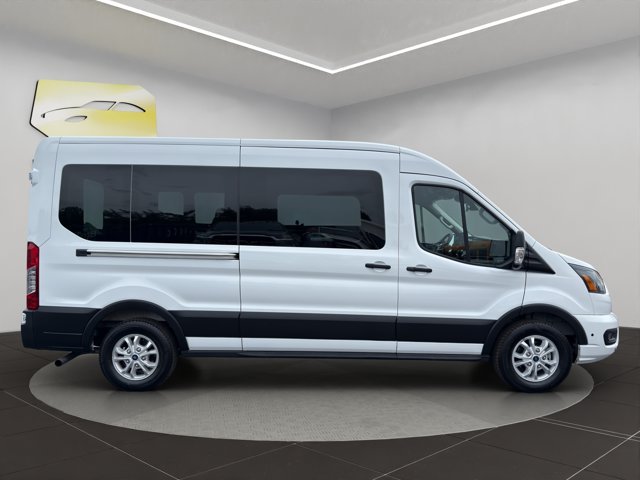 Used 2025 White Ford XL image 8